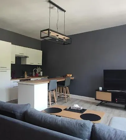 D'hippolyte - Vue Musee Rimbaud Lägenhet *